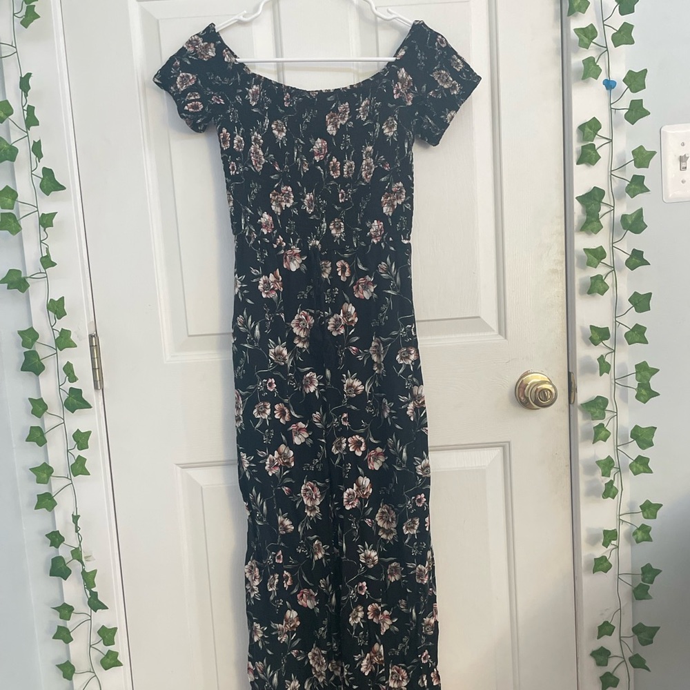 Xhilaration Size S Floral Jumpsuit